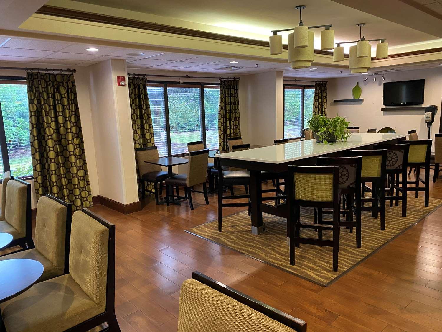 Best Western Plus Lexington Inn Exterior photo